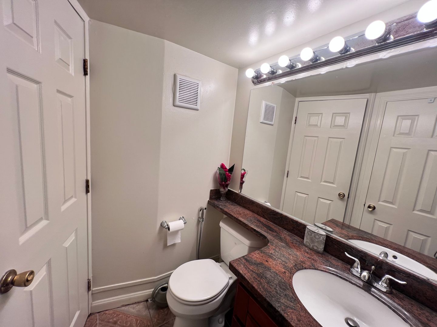 715 Washington Ave - Albany - California - 4 bed, 2 bath rental property