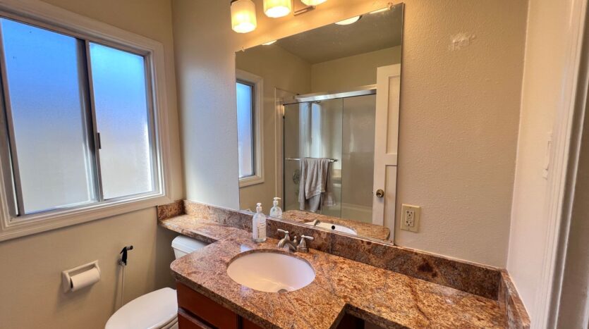 715 Washington Ave - Albany - California - 4 bed, 2 bath rental property