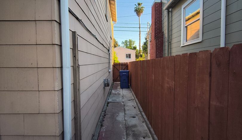 715 Washington Ave - Albany - California - 3 bed, 2 bath rental property