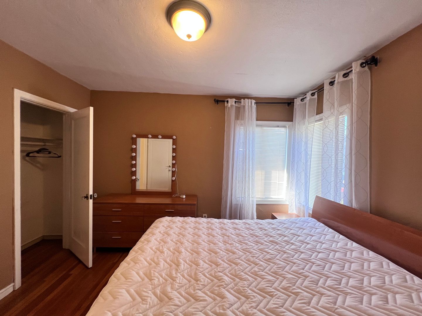 715 Washington Ave - Albany - California - 4 bed, 2 bath rental property