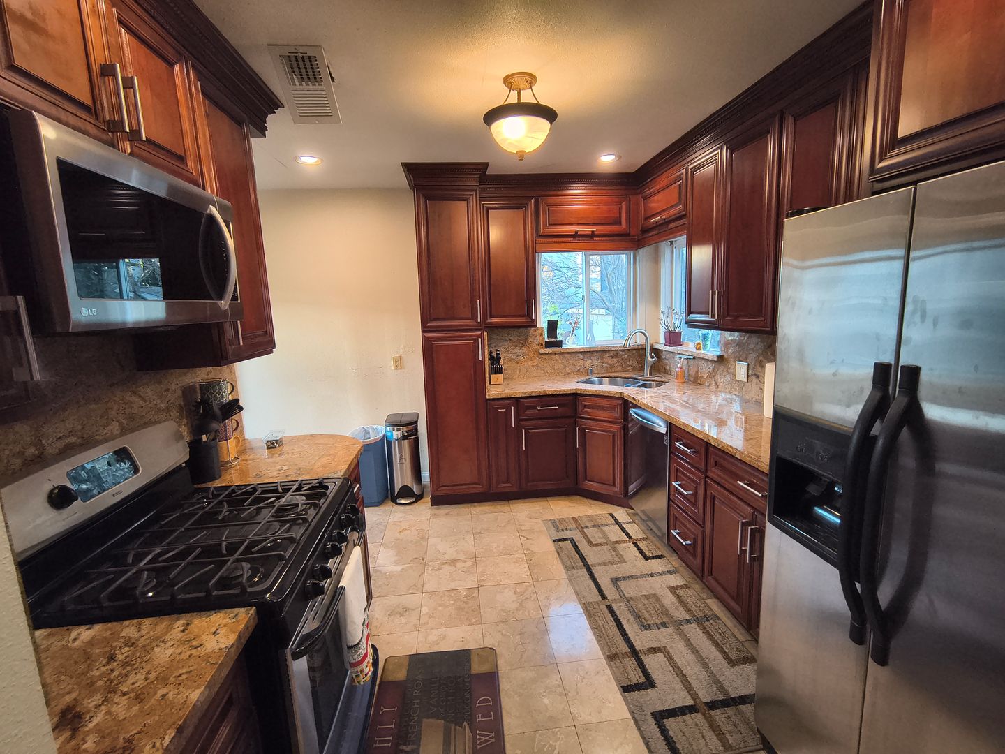 715 Washington Ave - Albany - California - 3 bed, 2 bath rental property