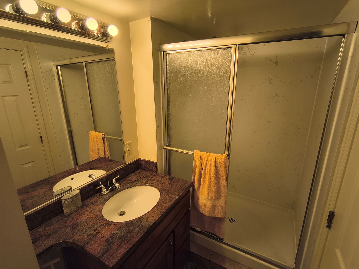 715 Washington Ave - Albany - California - 3 bed, 2 bath rental property