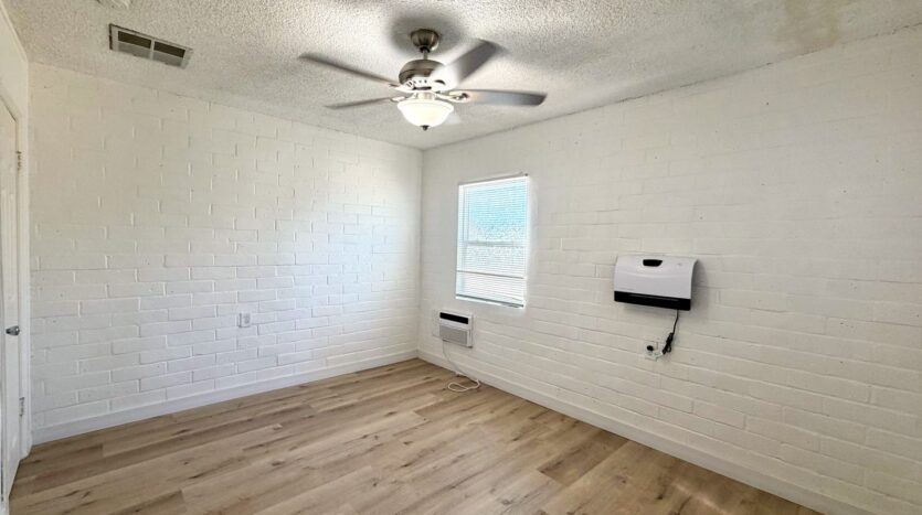 73760 Rancho Rd - Unit 02 - Palm Desert - California - 2 bed, 1 bath rental property