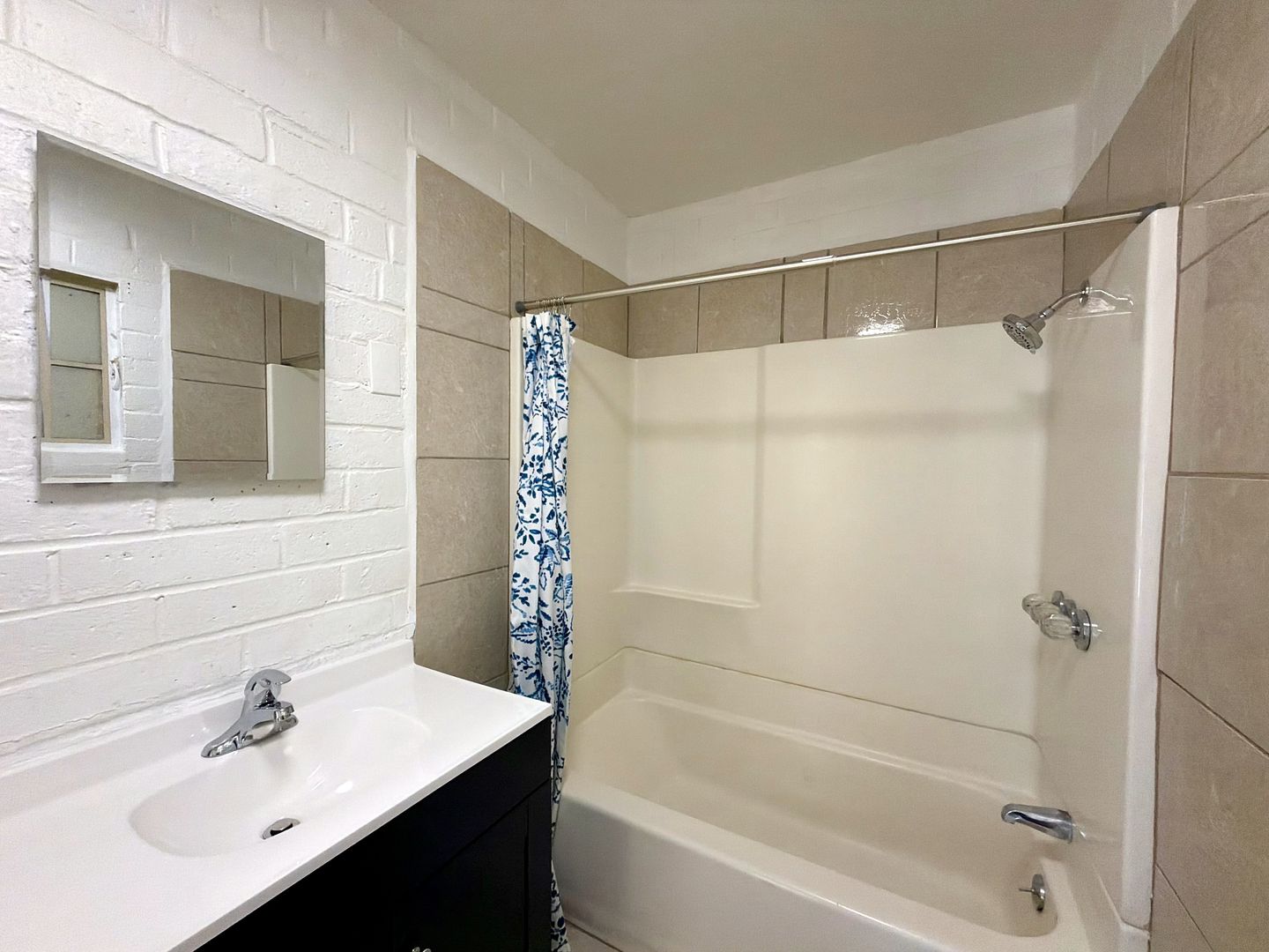 73760 Rancho Rd - Unit 02 - Palm Desert - California - 2 bed, 1 bath rental property