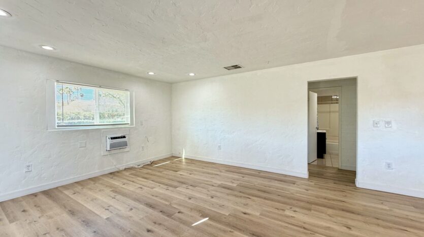 73760 Rancho Rd - Unit 02 - Palm Desert - California - 2 bed, 1 bath rental property