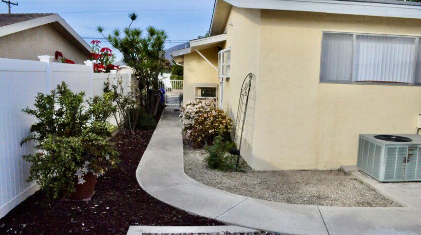 7695 Torrem St - La Mesa - California - 3 bed, 2 bath rental property