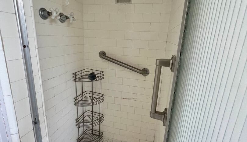 790 E. San Joaquin Ave.  - Tulare - California - 3 bed, 2 bath rental property