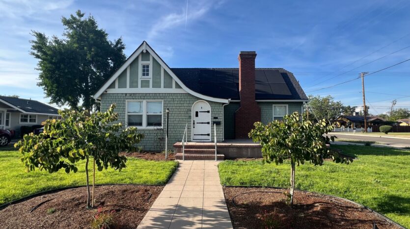 790 E. San Joaquin Ave.  - Tulare - California - 3 bed, 2 bath rental property