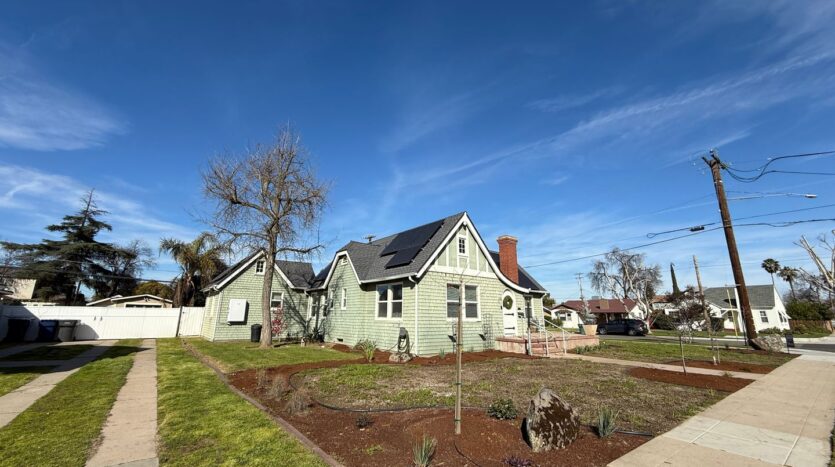 790 E. San Joaquin Ave.  - Tulare - California - 3 bed, 2 bath rental property