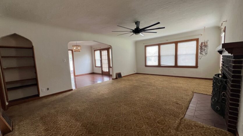 790 E. San Joaquin Ave.  - Tulare - California - 3 bed, 2 bath rental property