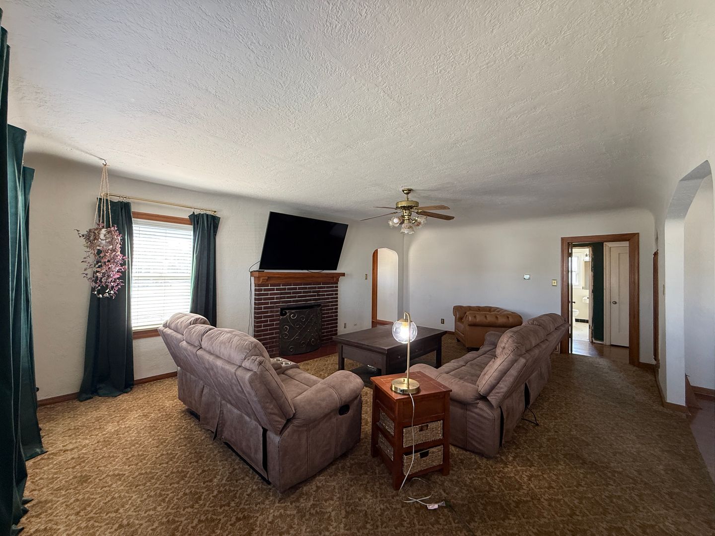 790 E. San Joaquin Ave.  - Tulare - California - 3 bed, 2 bath rental property