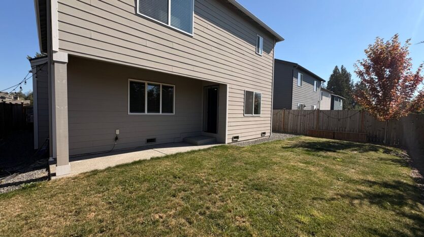 8549 54th St NE - Marysville - Washington - 3 bed, 2.5 bath rental property