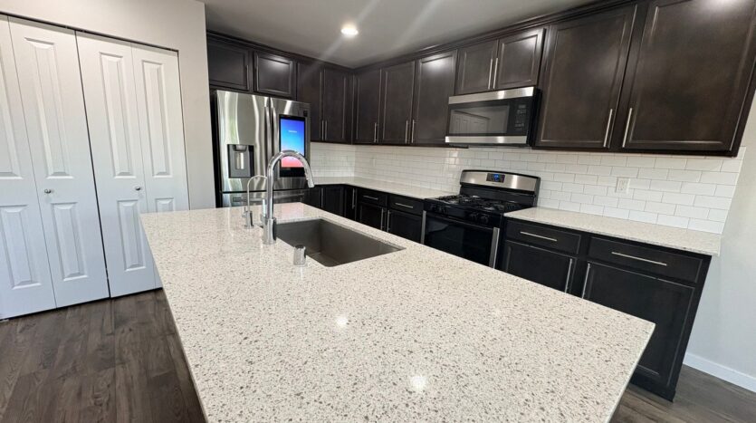 8549 54th St NE - Marysville - Washington - 3 bed, 2.5 bath rental property