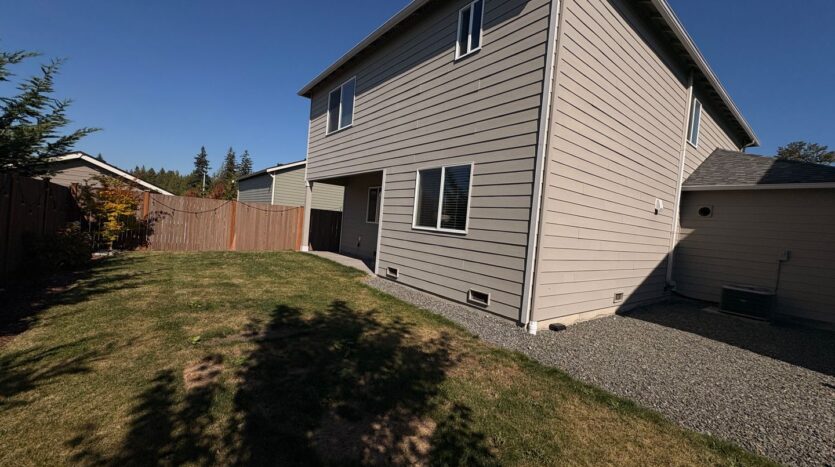 8549 54th St NE - Marysville - Washington - 3 bed, 2.5 bath rental property