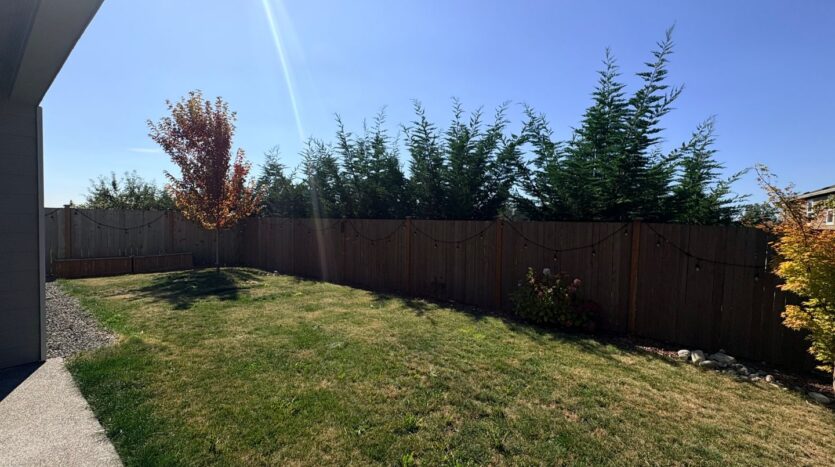 8549 54th St NE - Marysville - Washington - 3 bed, 2.5 bath rental property