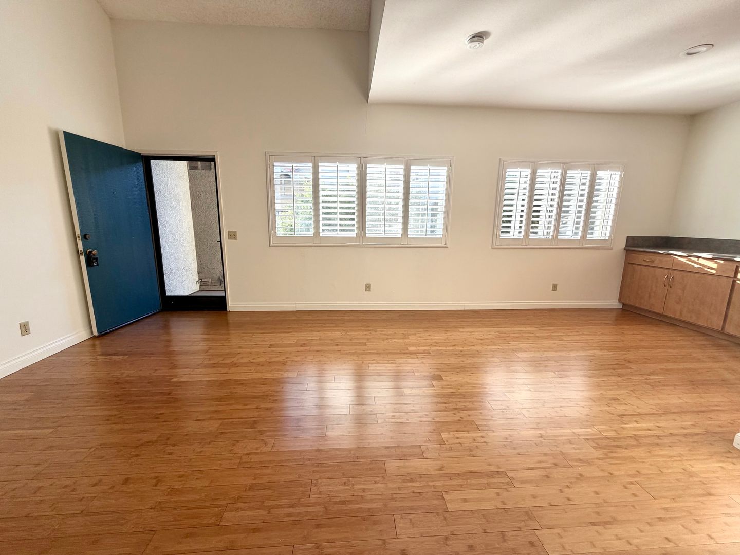 86 Maegan Pl 10 - Thousand Oaks - California - 3 bed, 2.5 bath rental property