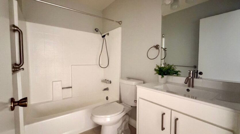 86 Maegan Pl 10 - Thousand Oaks - California - 3 bed, 2.5 bath rental property