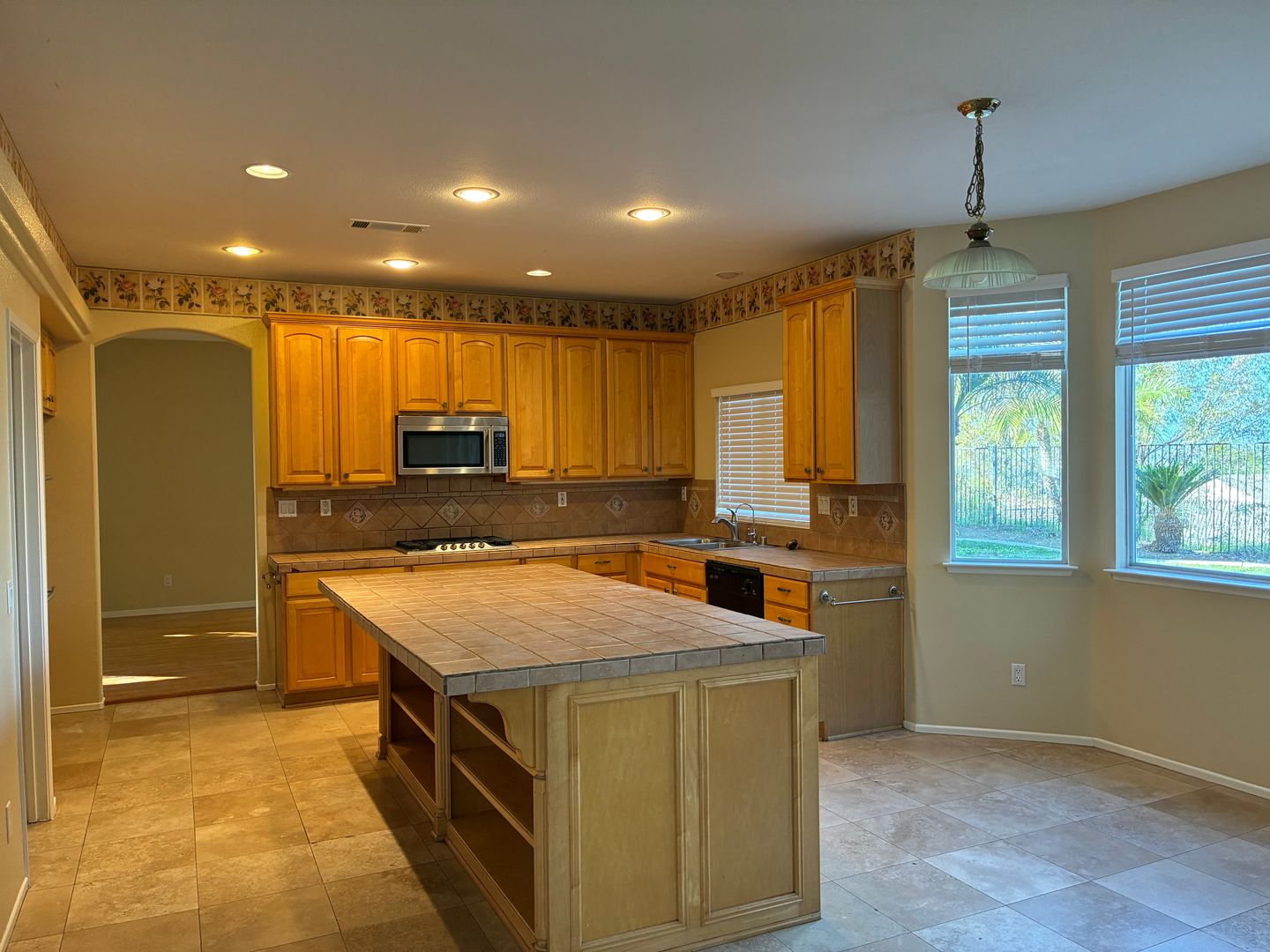 875 Shepard Crest Dr - Corona - California - 4 bed, 3 bath rental property