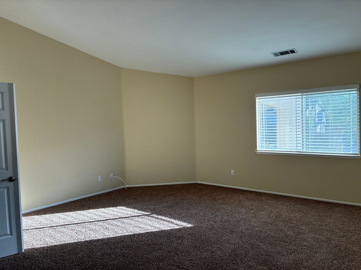 875 Shepard Crest Dr - Corona - California - 4 bed, 3 bath rental property