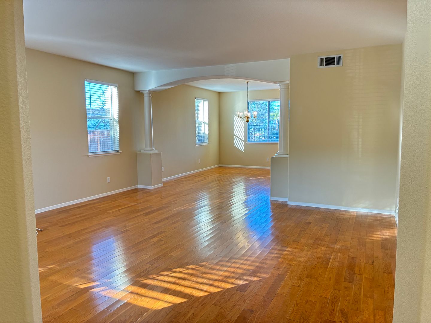 875 Shepard Crest Dr - Corona - California - 4 bed, 3 bath rental property