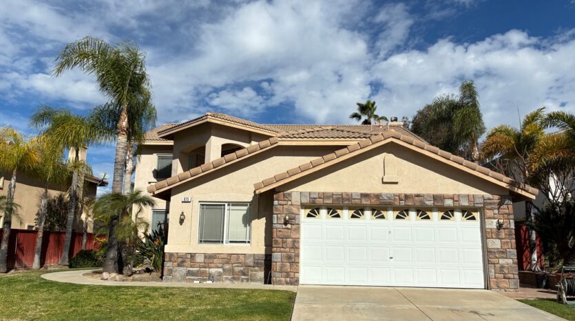 875 Shepard Crest Dr - Corona - California - 4 bed, 3 bath rental property