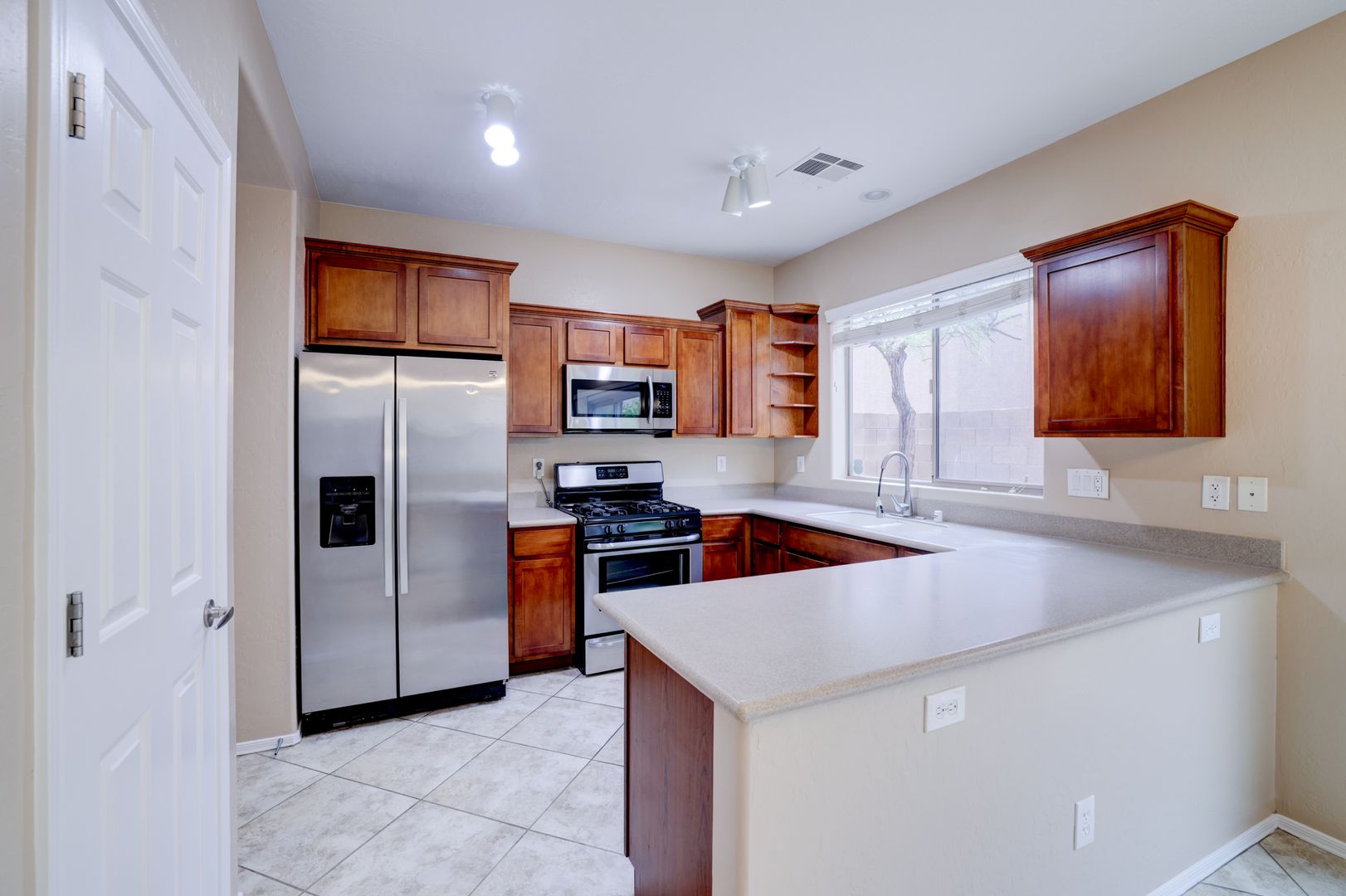 8919 Lanta Island Ave - Las Vegas - Nevada - 3 bed, 2.5 bath rental property