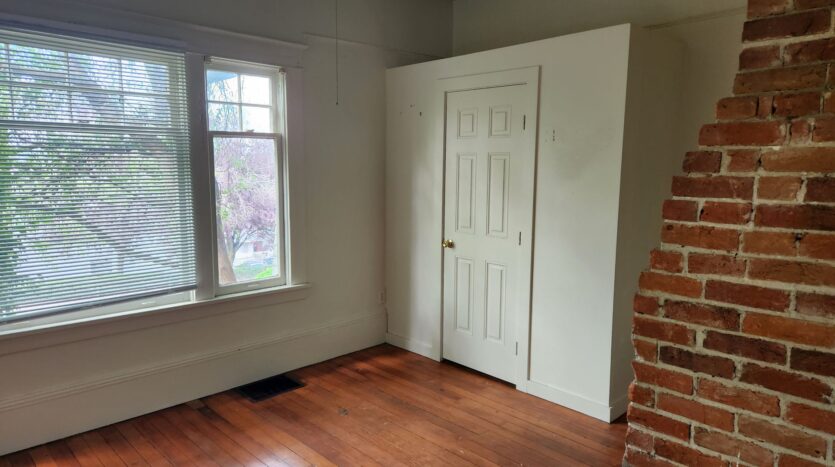 920 N. Garden St. - # 1 - Bellingham - Washington - 3 bed, 1 bath rental property
