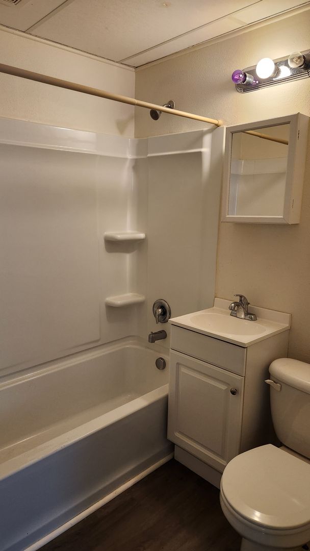 920 N. Garden St. - # 1 - Bellingham - Washington - 3 bed, 1 bath rental property