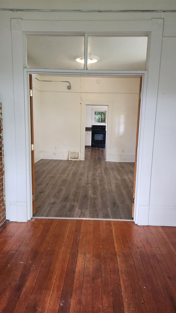 920 N. Garden St. - # 1 - Bellingham - Washington - 3 bed, 1 bath rental property