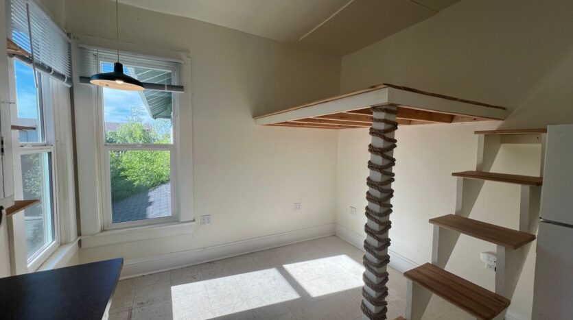 920 N. Garden St. - # 3 - Bellingham - Washington - 1 bath rental property