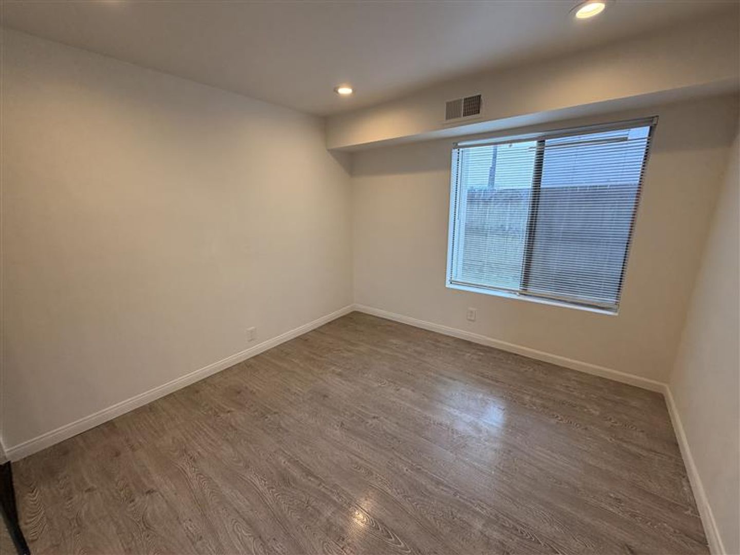920 W Del Amo Blvd #7 - Torrance - California - 2 bed, 2 bath rental property