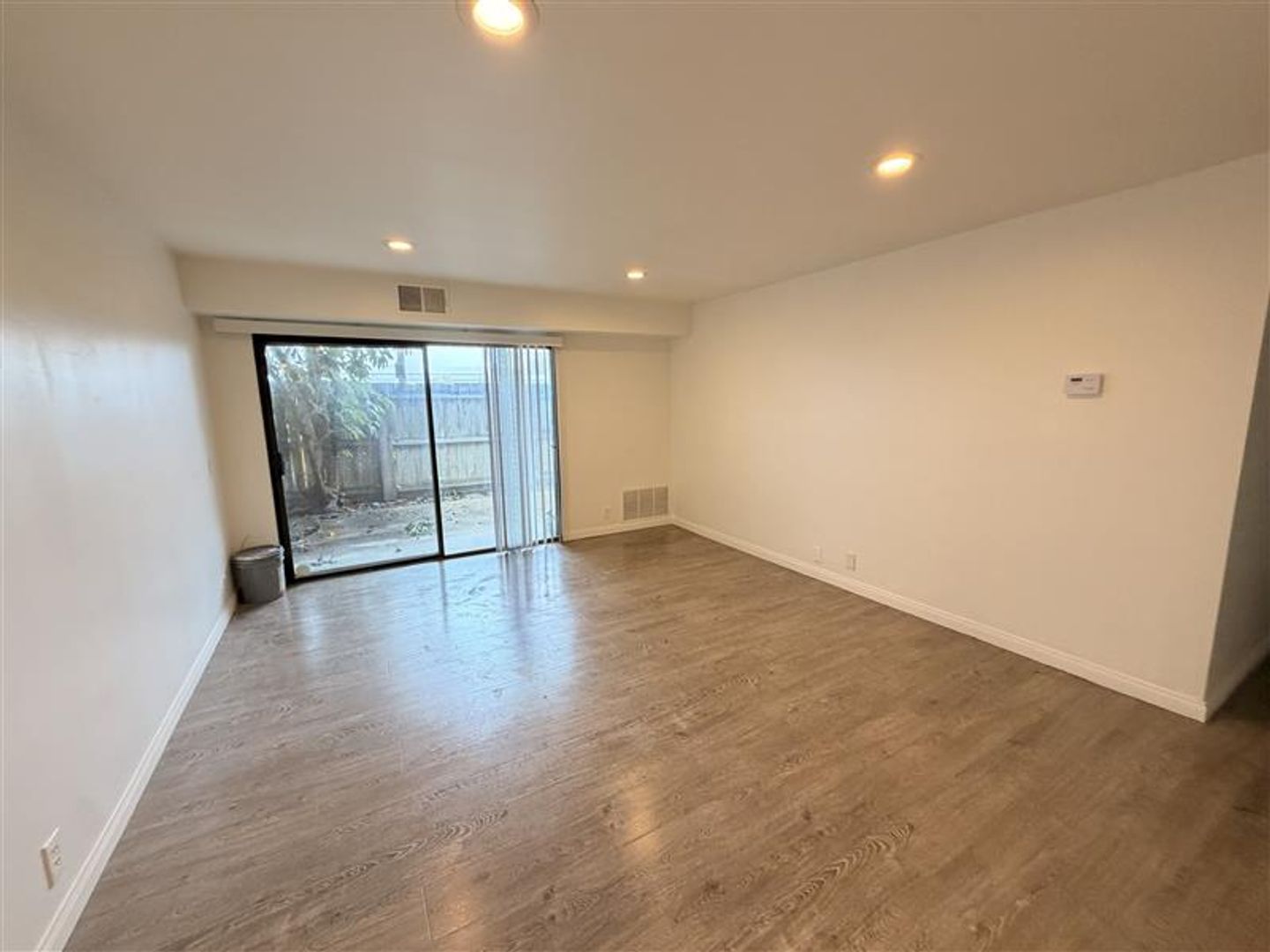 920 W Del Amo Blvd #7 - Torrance - California - 2 bed, 2 bath rental property