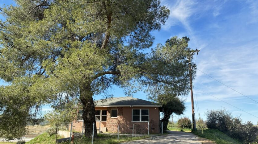9530 Calimesa Blvd - Calimesa - California - 5 bed, 2 bath rental property