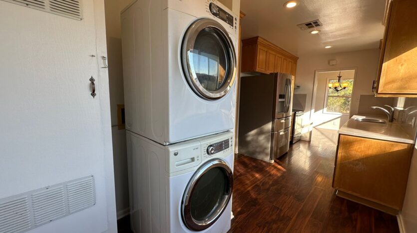 9530 Calimesa Blvd - Calimesa - California - 5 bed, 2 bath rental property