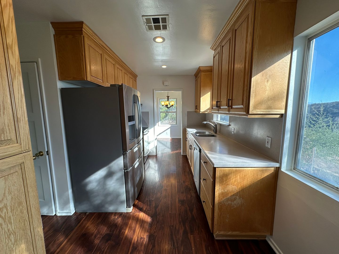 9530 Calimesa Blvd - Calimesa - California - 5 bed, 2 bath rental property