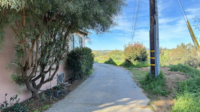 9530 Calimesa Blvd - Calimesa - California - 5 bed, 2 bath rental property