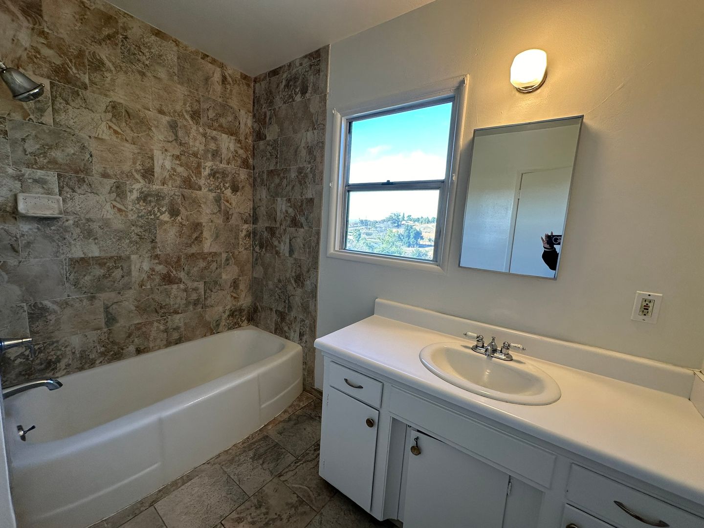 9530 Calimesa Blvd - Calimesa - California - 5 bed, 2 bath rental property