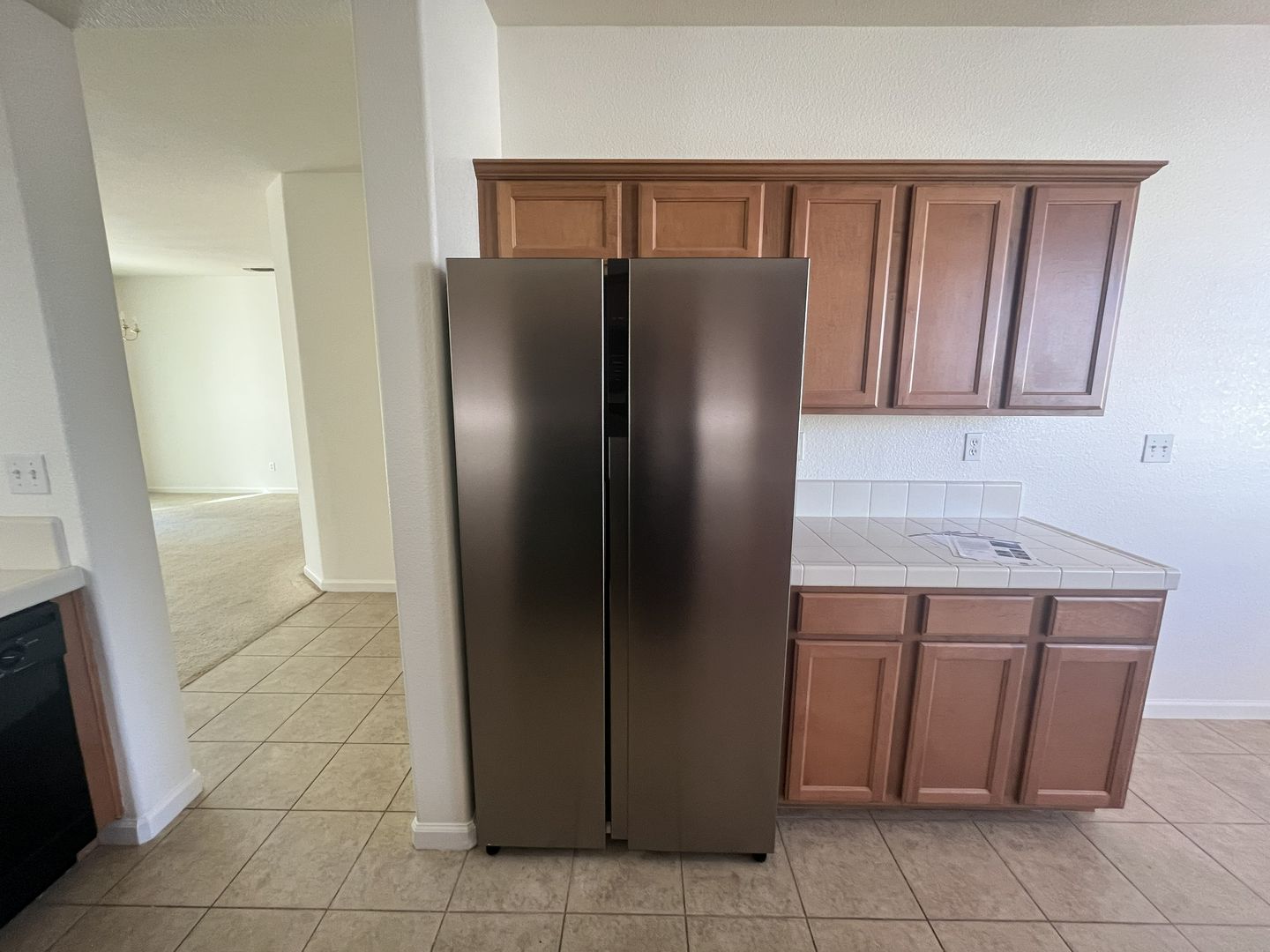 9977 Firethorn Way - Elk Grove - California - 3 bed, 2 bath rental property