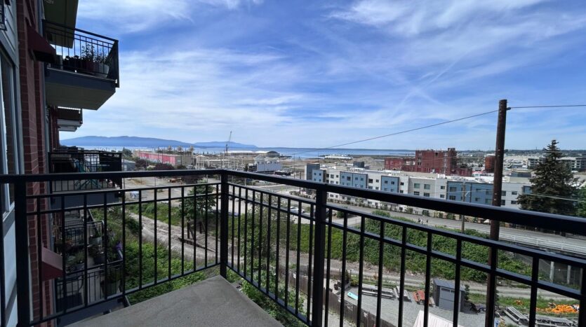 1015 Railroad Ave #412 - Bellingham - Washington - 1 bed, 1 bath rental property
