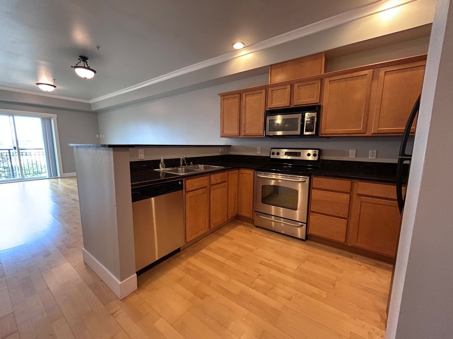 1015 Railroad Ave #412 - Bellingham - Washington - 1 bed, 1 bath rental property