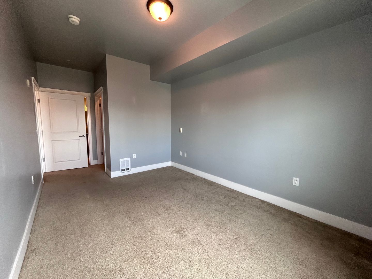 1015 Railroad Ave #412 - Bellingham - Washington - 1 bed, 1 bath rental property