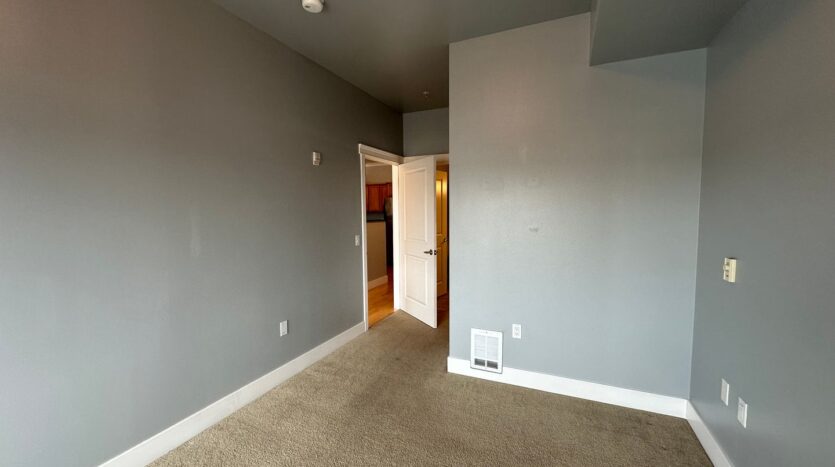 1015 Railroad Ave #412 - Bellingham - Washington - 1 bed, 1 bath rental property