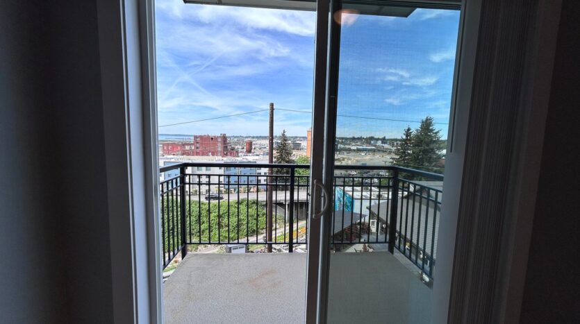 1015 Railroad Ave #412 - Bellingham - Washington - 1 bed, 1 bath rental property
