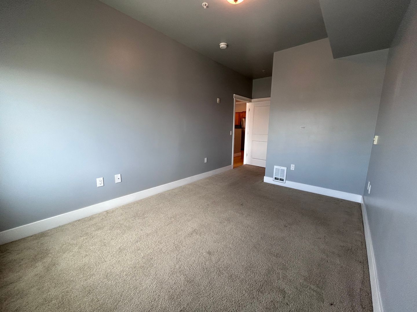 1015 Railroad Ave #412 - Bellingham - Washington - 1 bed, 1 bath rental property
