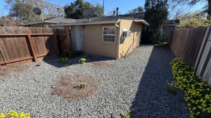 1044 Los Robles Blvd  - Sacramento - California - 1 bed, 1 bath rental property