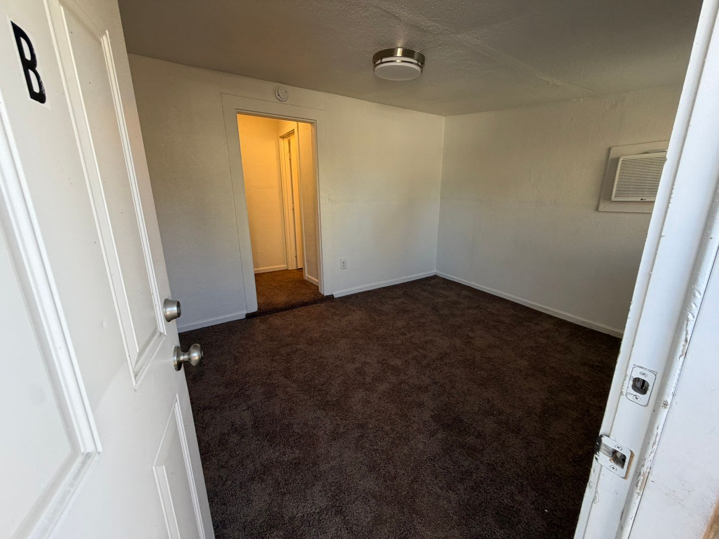 1044 Los Robles Blvd  - Sacramento - California - 1 bed, 1 bath rental property