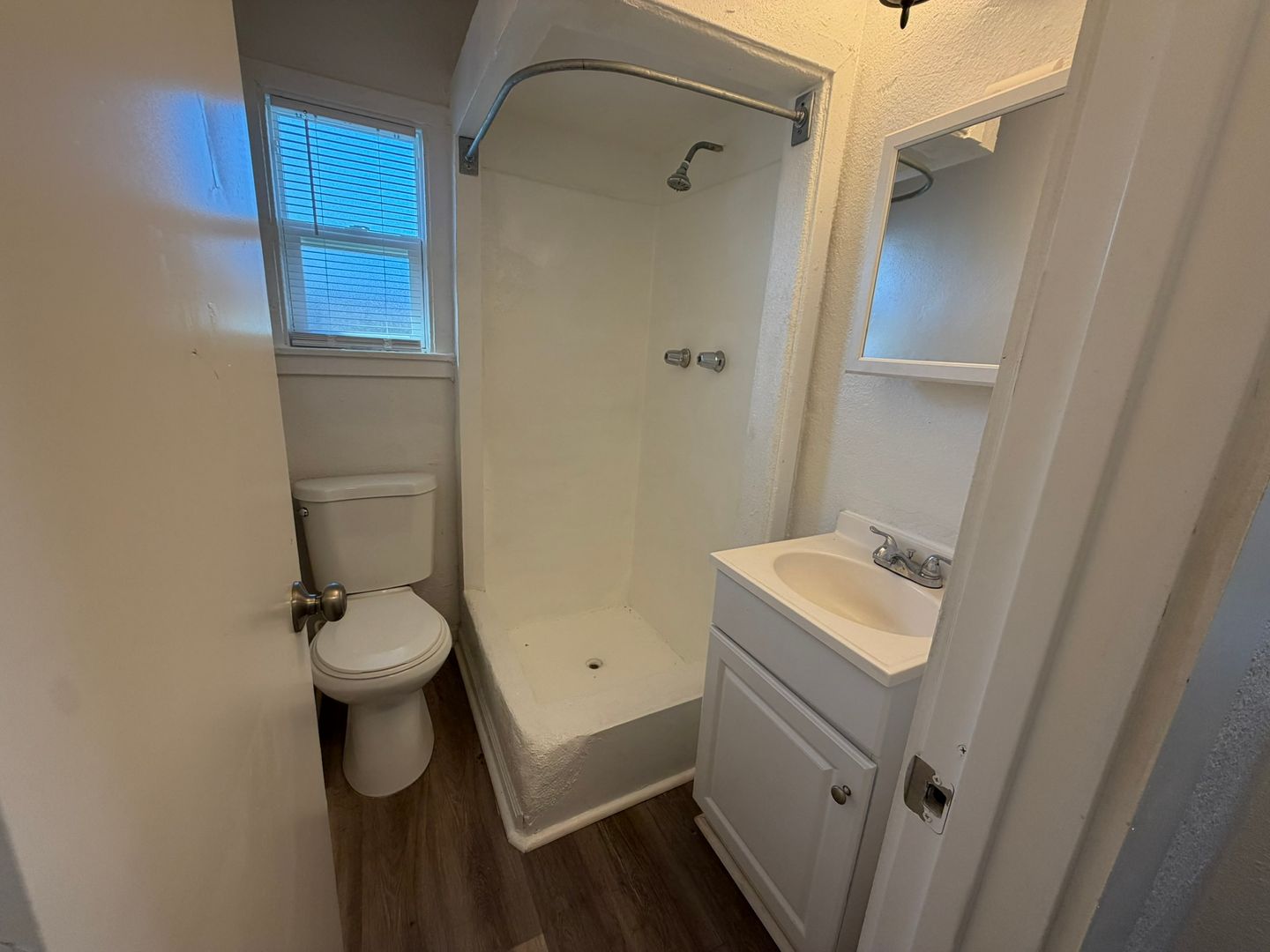 1044 Los Robles Blvd  - Sacramento - California - 1 bed, 1 bath rental property