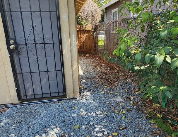 1044 Los Robles Blvd  - Sacramento - California - 1 bed, 1 bath rental property