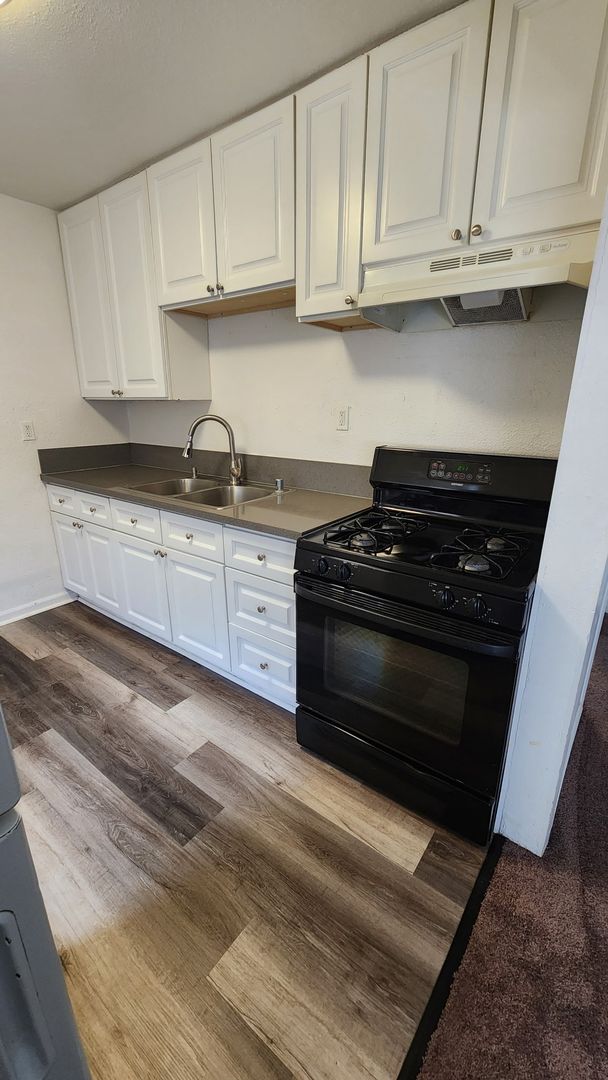 1044 Los Robles Blvd  - Sacramento - California - 1 bed, 1 bath rental property