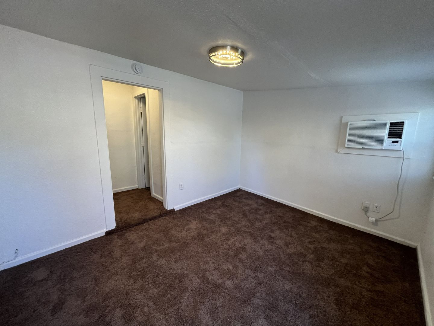 1044 Los Robles Blvd  UNIT B  - Sacramento - California - 1 bed, 1 bath rental property